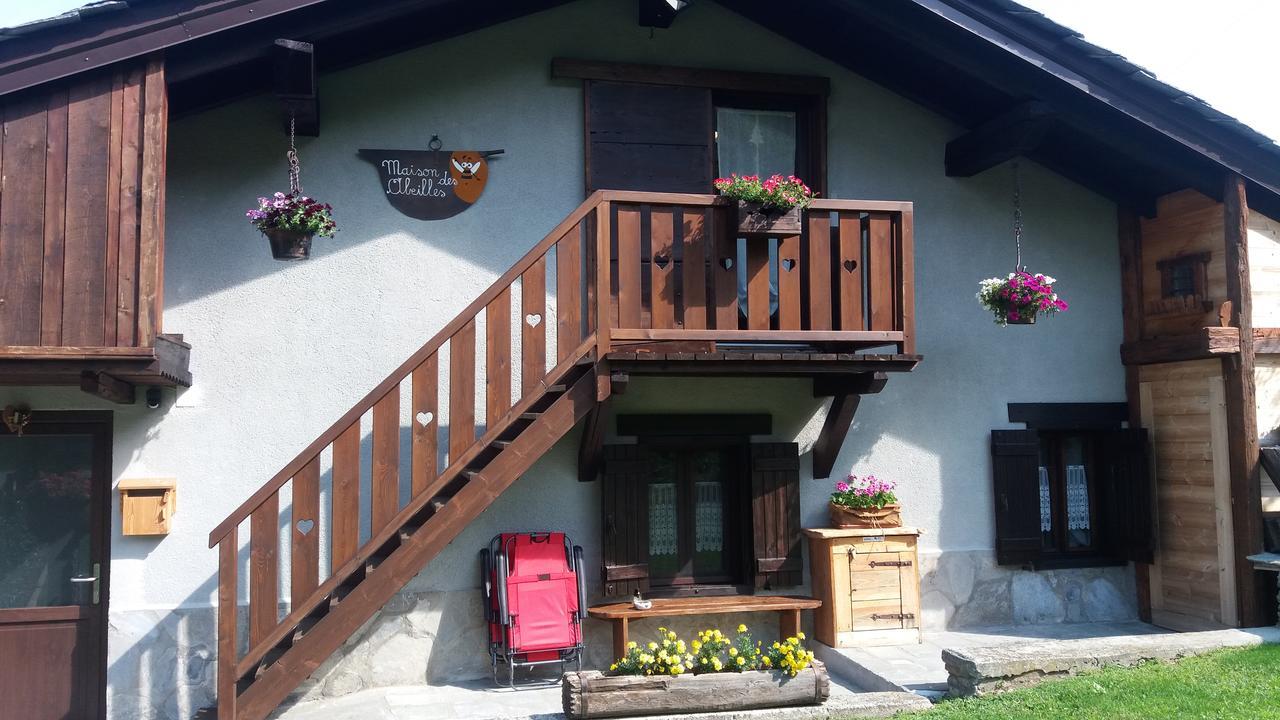 Maison Des Abeilles Vda Gressan N 0028 Exteriör bild
