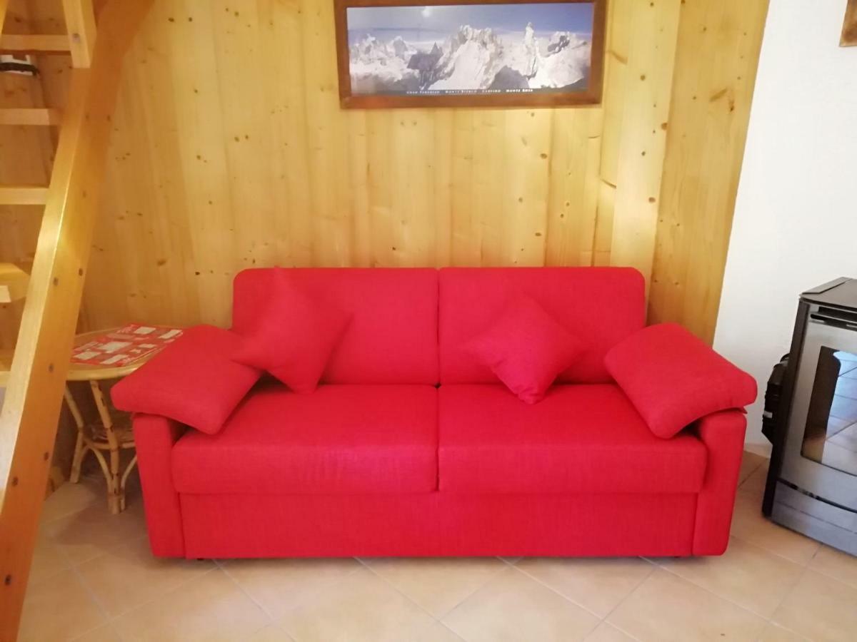 Maison Des Abeilles Vda Gressan N 0028 Exteriör bild